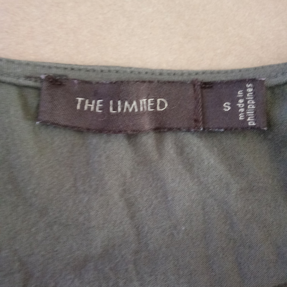 THE LIMITED Sleevless Ruched Zipper Detail Tunic - Picture 7 of 7